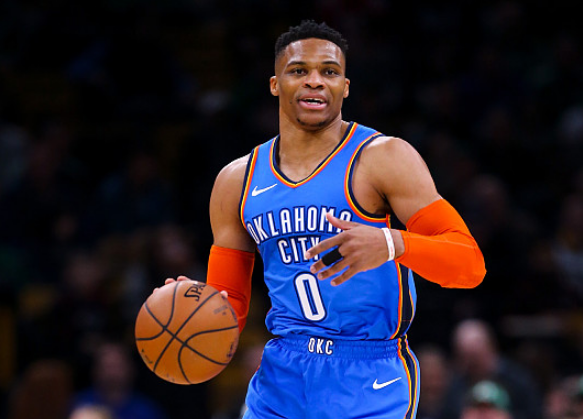 库明加10中1！科尔：每个球员都会有起有落，赢球是最重要的（库明加手感低迷仅10投1中，科尔：状态有起伏，赢球最关键）