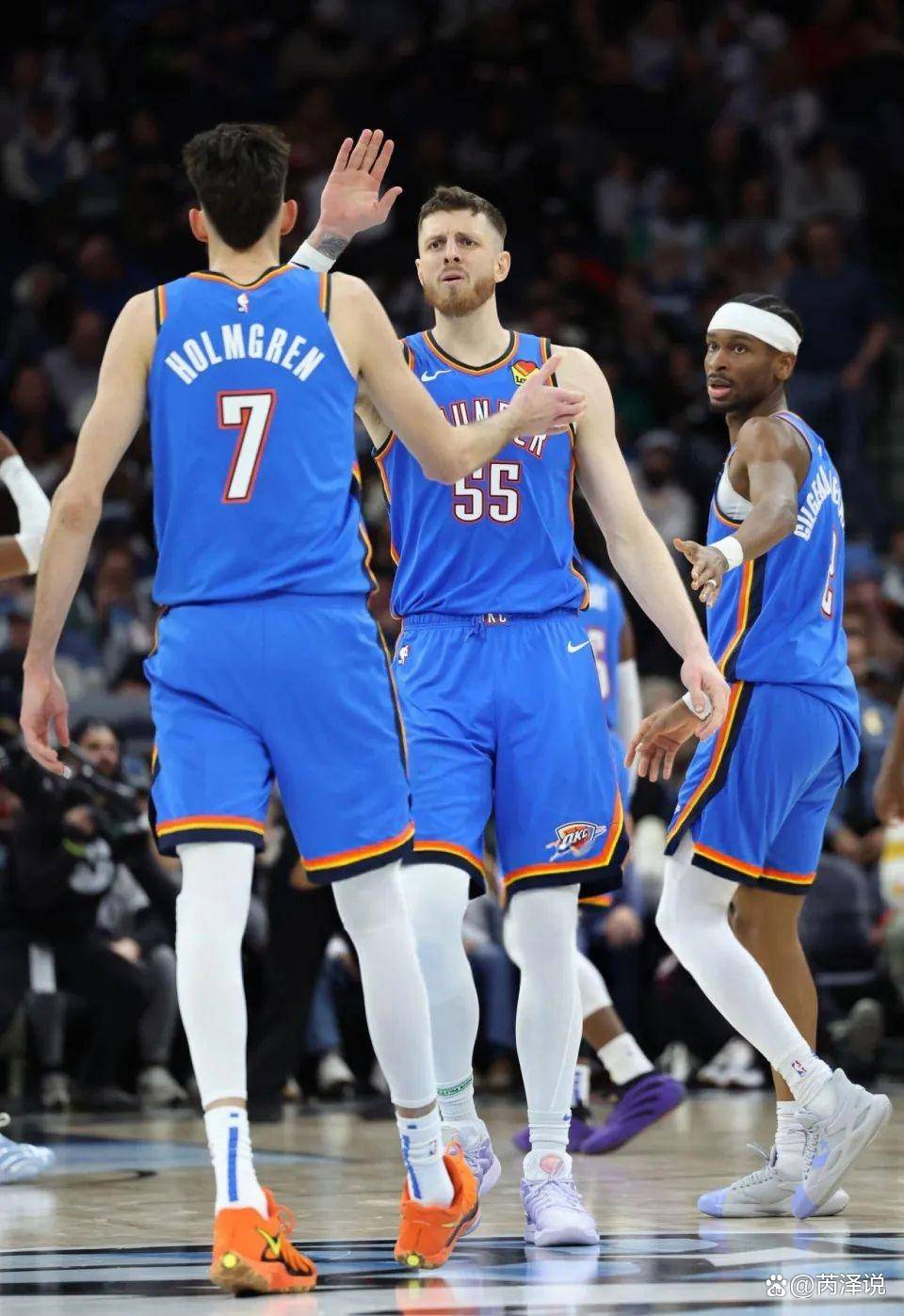 詹姆斯：我们明白健康才是最重要的，希望某个时刻能全员齐整（詹姆斯：健康最重要，盼有一天全员到齐）