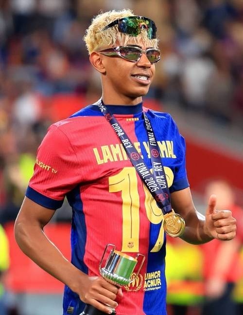 帅惟浩：亚预赛节奏比中乙快，希望早日踢上一线队（帅惟浩：亚预赛节奏快过中乙，盼尽快升入一线队）