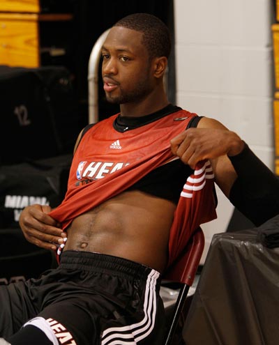 姆巴佩：防守维尼修斯90分钟，太折磨边后卫了（姆巴佩：边后卫盯防维尼修斯整场比赛，真是太煎熬）