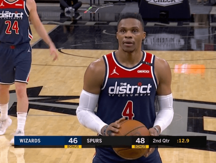 尤文分享迪巴拉精彩集锦，球迷呼吁“让保罗回家”（尤文发布迪巴拉高光集锦，球迷高喊：让保罗回家）