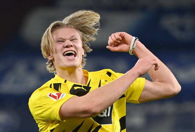 德甲半场：蒂尔曼1射1传，塔普索巴破门，沃尔夫斯堡0-3勒沃库森（半场战报：勒沃库森3-0领先沃尔夫斯堡，蒂尔曼传射，塔普索巴建功）