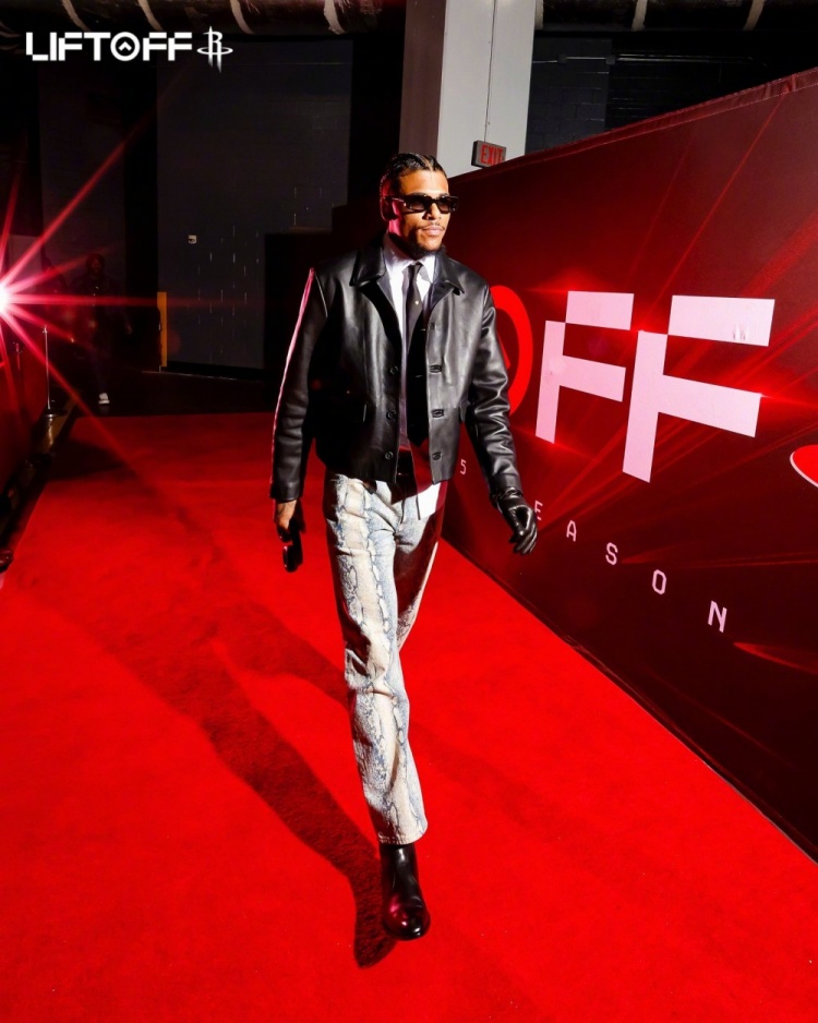 34岁小钢炮！沙奇里欧联2射1传带巴塞尔取胜 赛季10球9助完美数据（34岁“小钢炮”爆发：沙奇里欧联梅开二度再送助攻助巴塞尔取胜，赛季已10球9助）